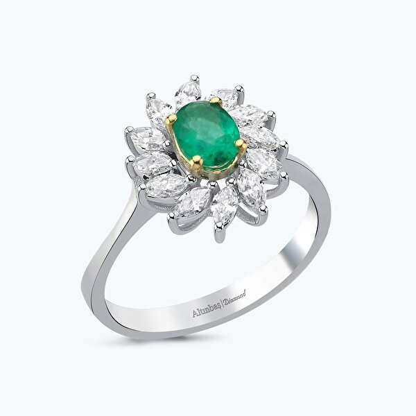 0.82 Karat Pırlanta Zümrüt Markiz Yüzük