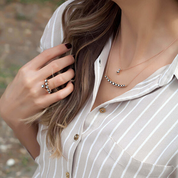 0.06 Karat Elmas Tektaş Kolye