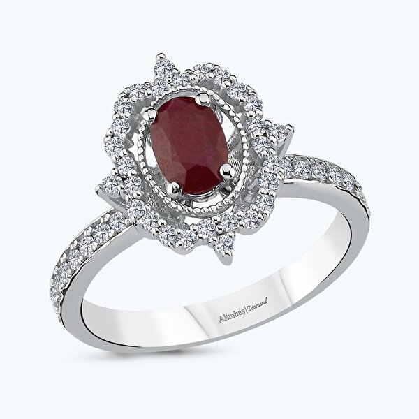 0.79 Karat Pırlanta Yakut Oval Yüzük