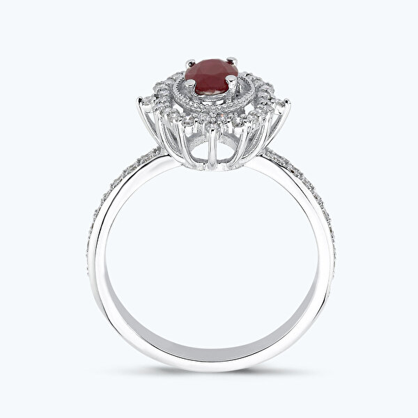 0.79 Karat Pırlanta Yakut Oval Yüzük