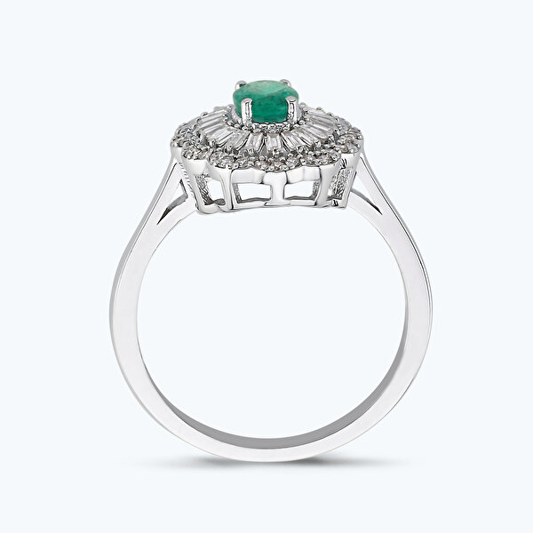 0.91 Karat Pırlanta Zümrüt Oval Yüzük