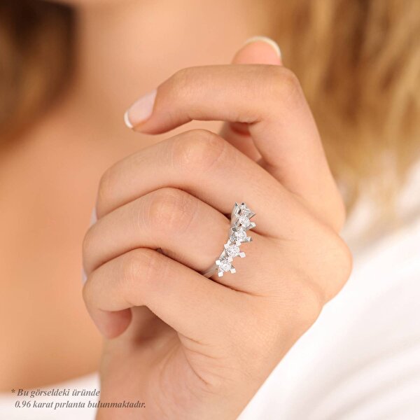 0.93 Karat Pırlanta Beştaş Yüzük