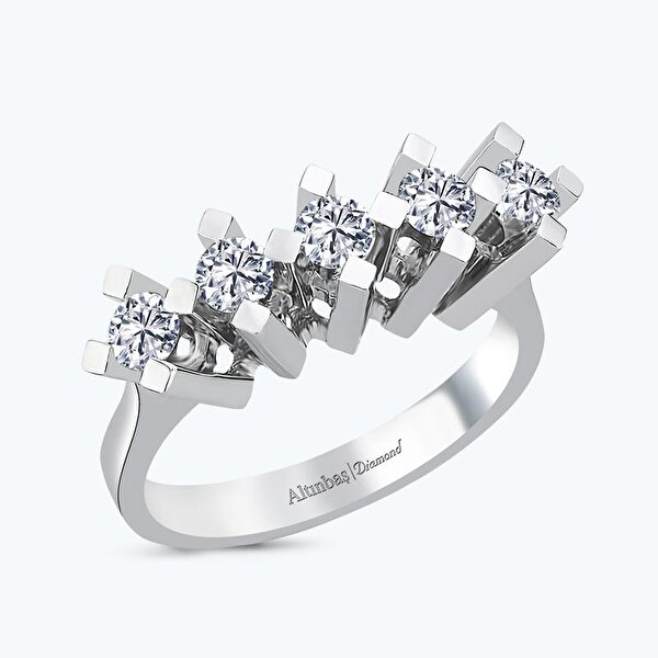 0.76 Karat Pırlanta Beştaş Yüzük