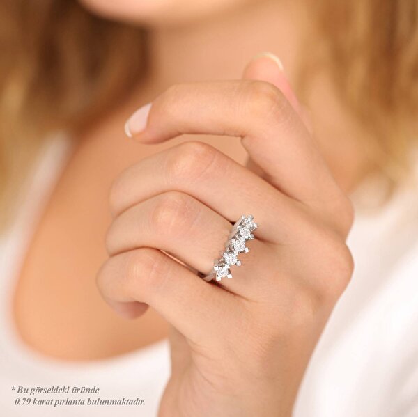 0.76 Karat Pırlanta Beştaş Yüzük