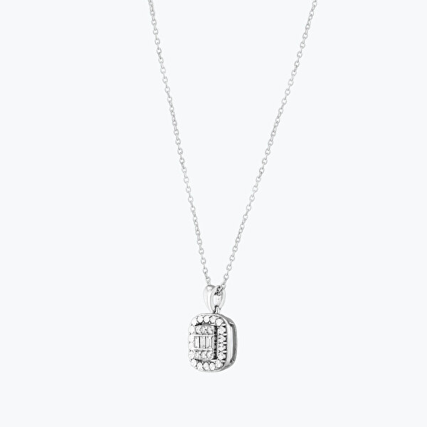0.09 Karat Pırlanta Baget Kolye