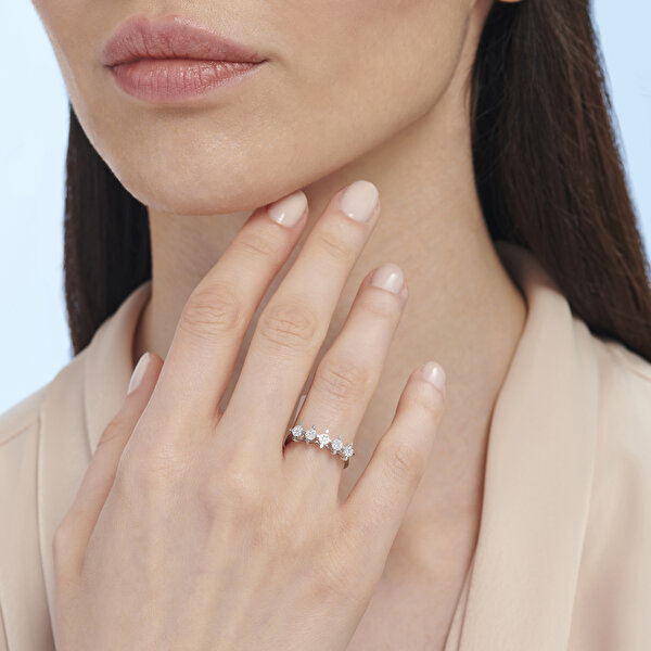 0.20 Karat Pırlanta Bouquet Beştaş Yüzük