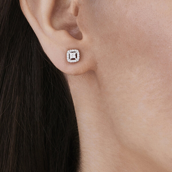 0.22 Karat Pırlanta Bouquet Küpe