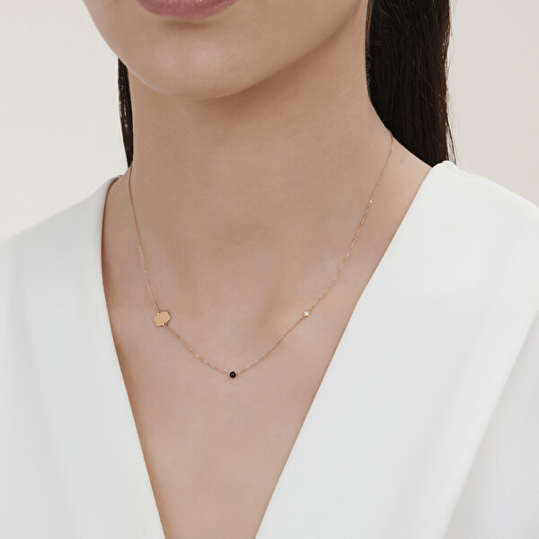 0.02 Karat Pırlanta Spinel Taşlı Çiçek Kolye