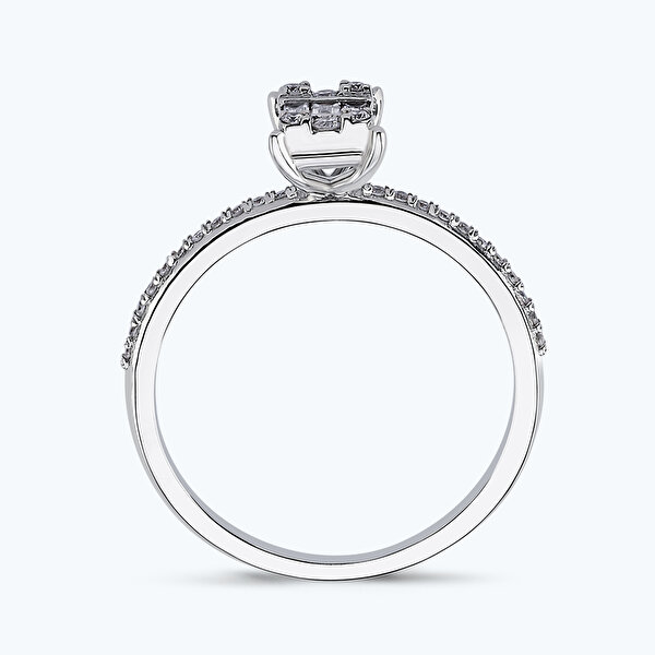 0.24 Karat Pırlanta Kolları Taşlı Baget Yüzük