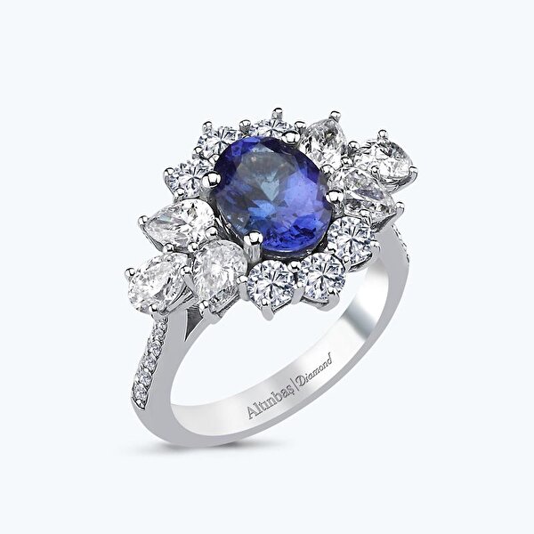 4.23 Karat Pırlanta Safir Oval Yüzük