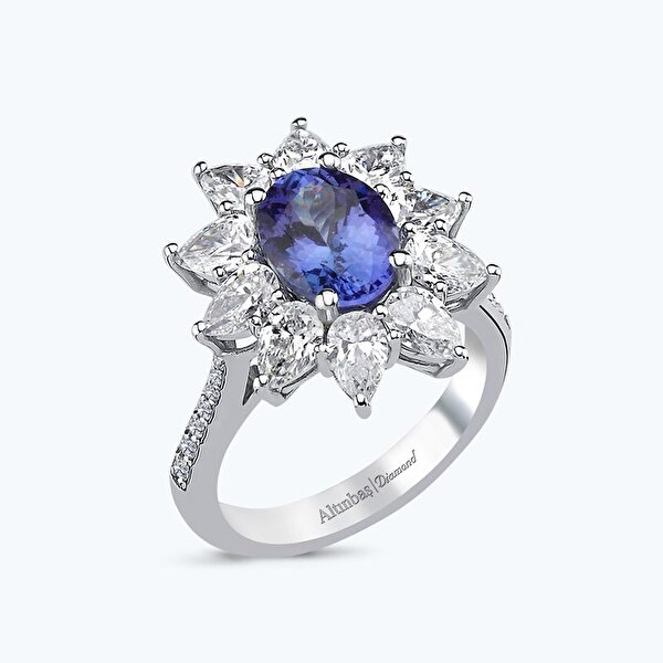 4.67 Karat Pırlanta Tanzanit Yüzük