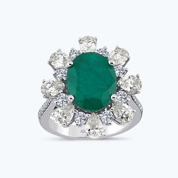 2.65 Karat Pırlanta Zümrüt Oval Yüzük