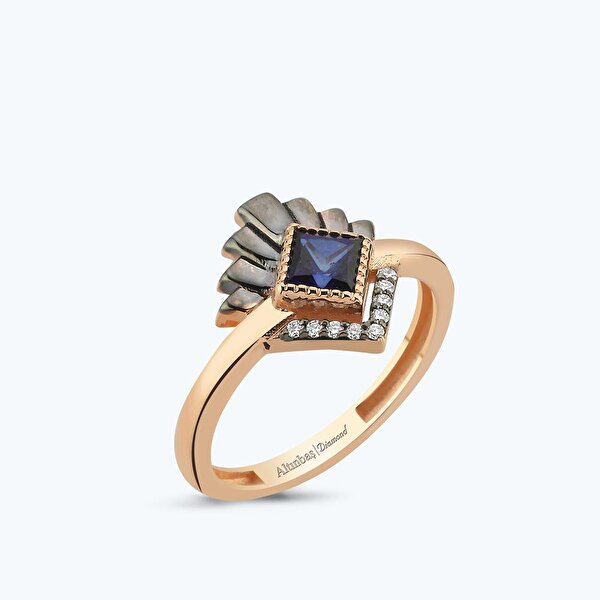 0.56 Karat Pırlanta Safir Prenses Kesim Yüzük