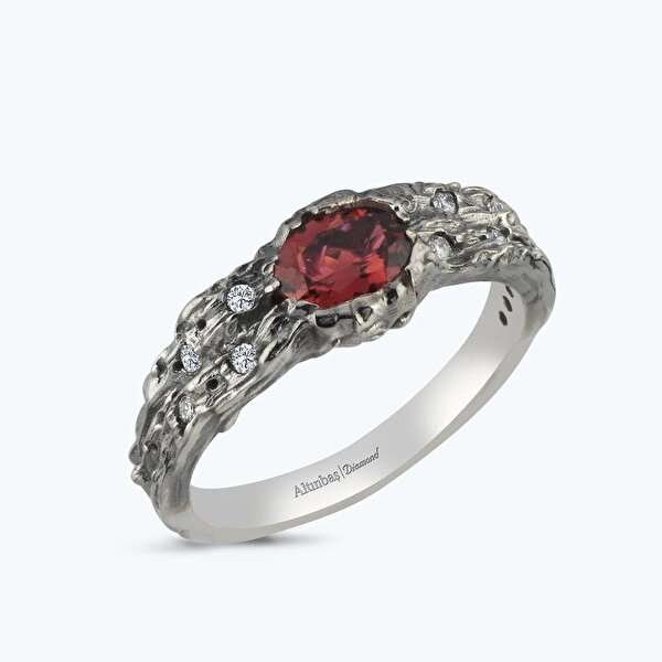 0.09 Karat Pırlanta Turmalin Taşlı Oval Yüzük