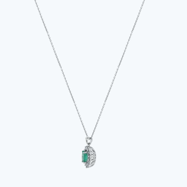 0.62 Karat Pırlanta Zümrüt Oval Kolye