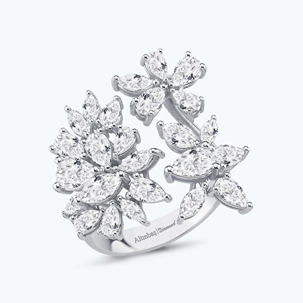 3.05 Karat Pırlanta Markiz Taşlı Yüzük