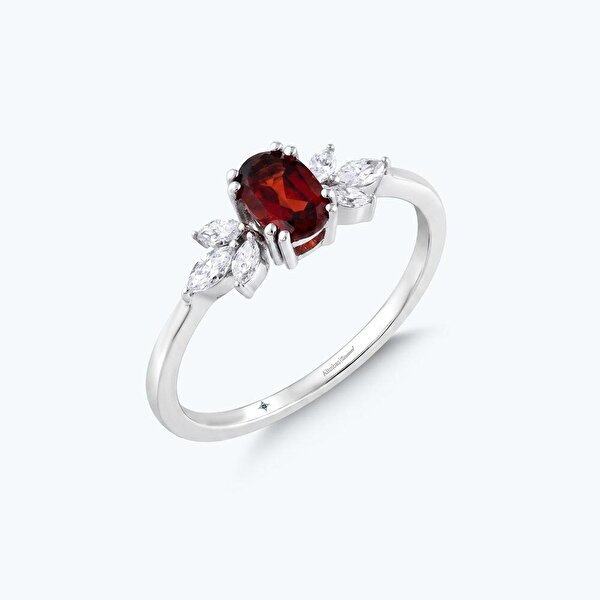 Pırlanta Garnet Taşlı Oval Yüzük