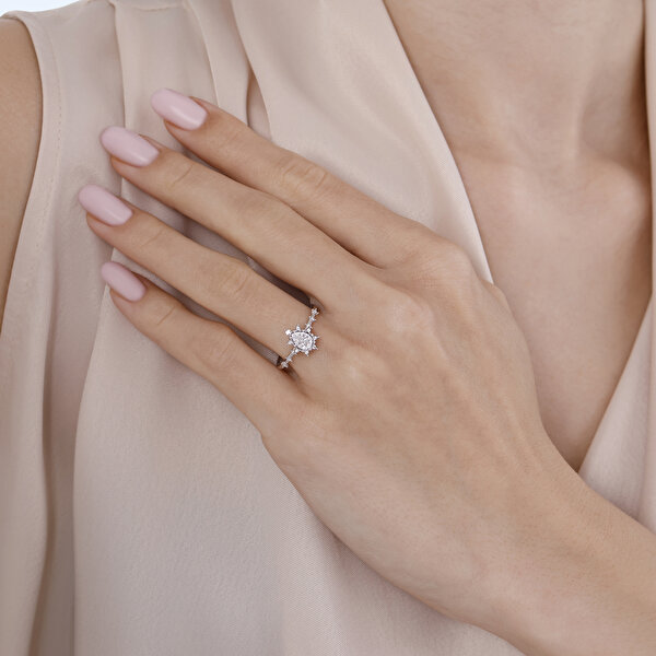 0.20 Karat Pırlanta Lotus Çiçeği Yüzük