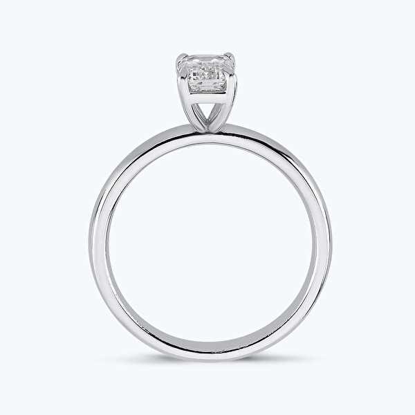 0.40 Karat Pırlanta Emerald Kesim Tektaş Yüzük