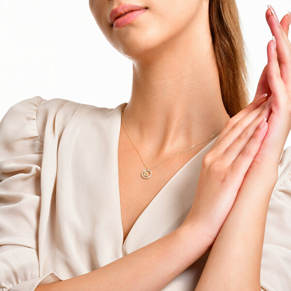 Altınbaş Burç Akrep Kolye