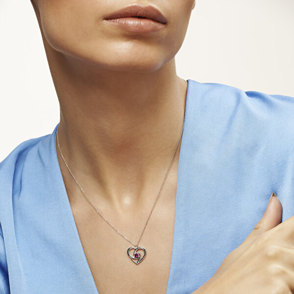 Kırmızı Taşlı Altın Kalp Kolye