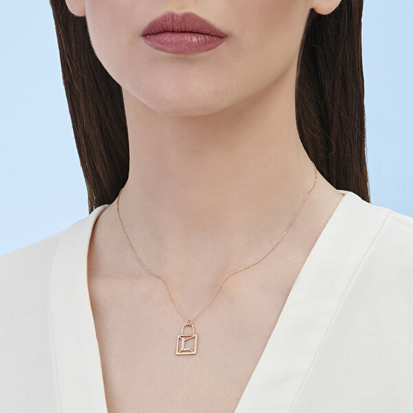 Altın L Harfi Kolye