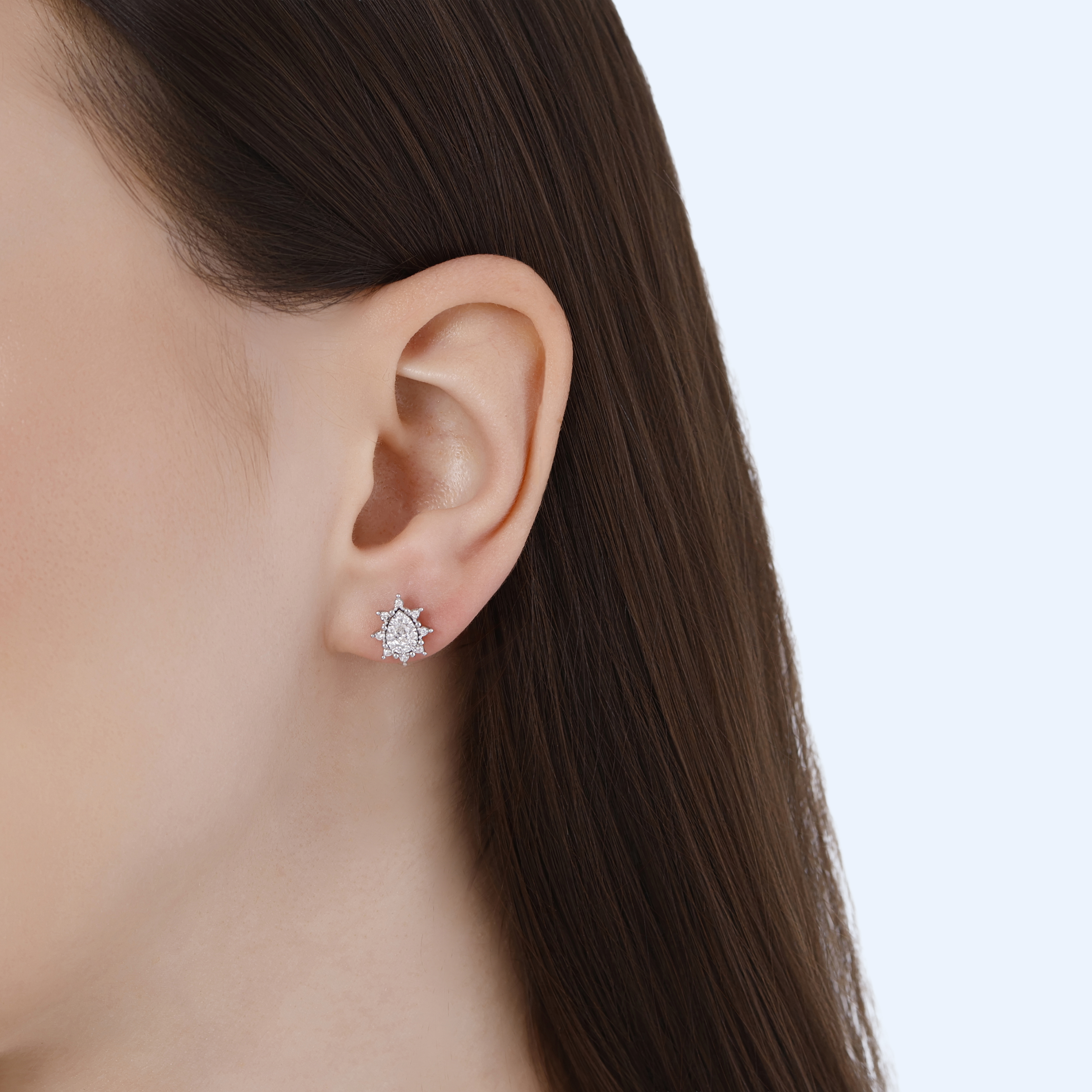 0.30 Karat Pırlanta Lotus Çiçeği Küpe