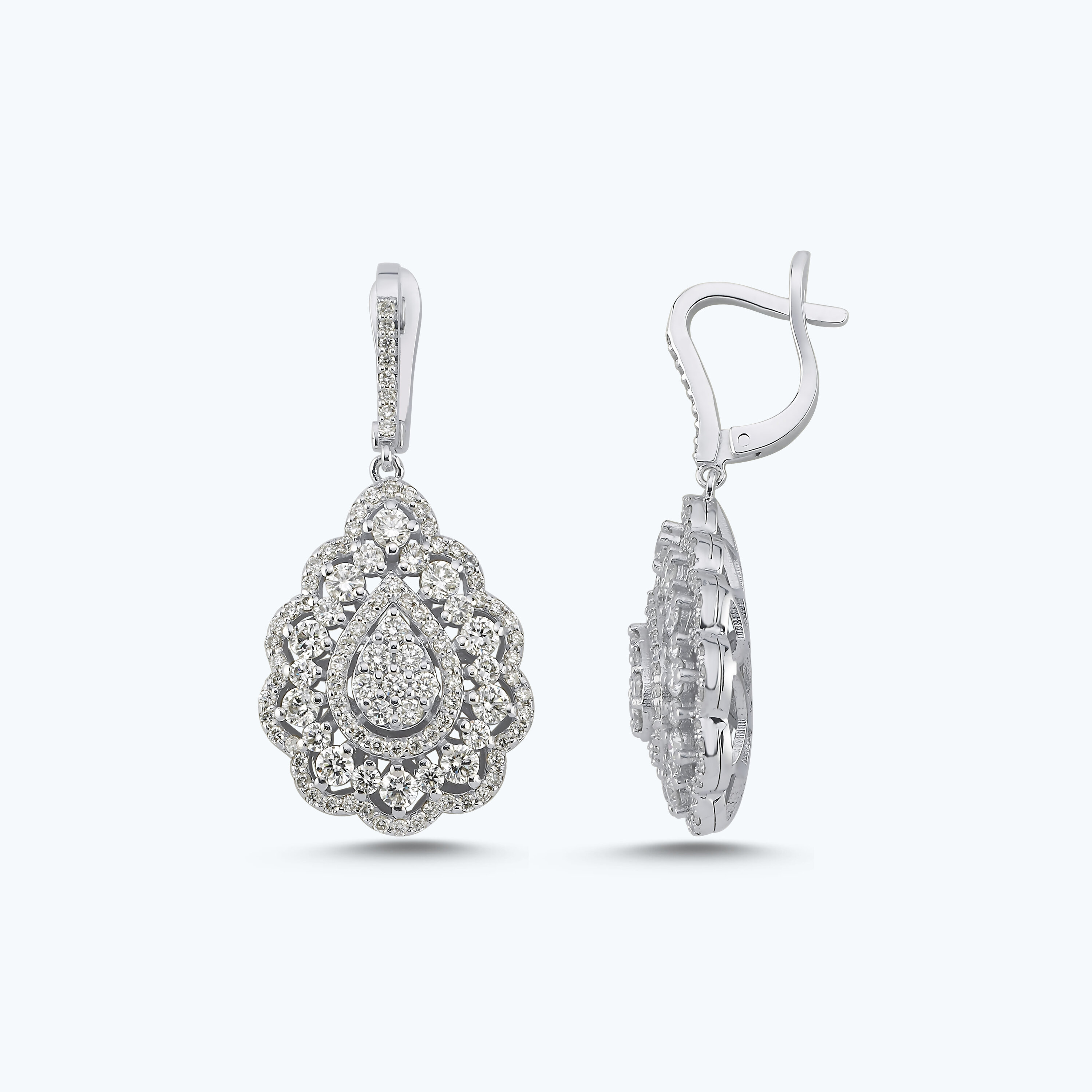 2.97 Karat Pırlanta Damla Kolye